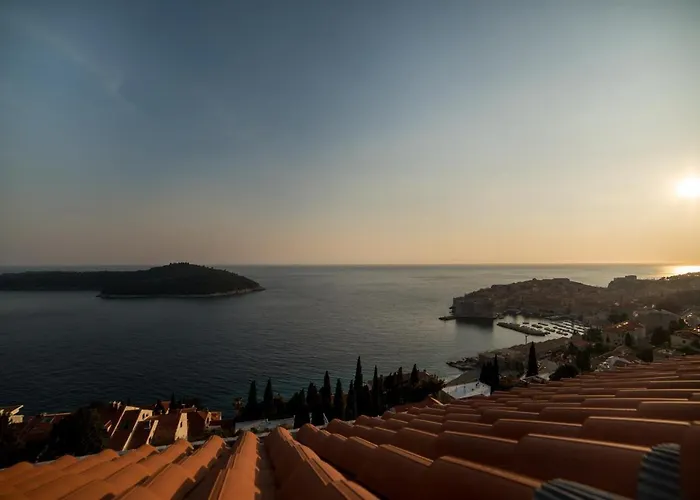 룸스 락익 게스트하우스