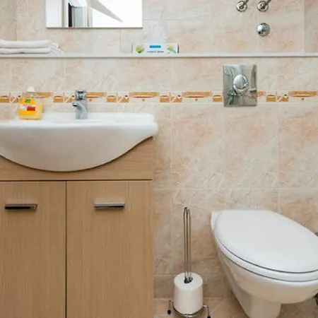 Raic Πανσιόν Ντουμπρόβνικ