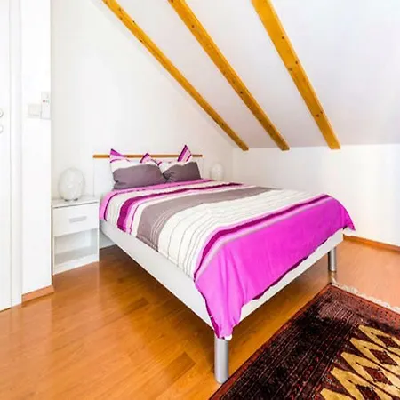 Raic Ντουμπρόβνικ